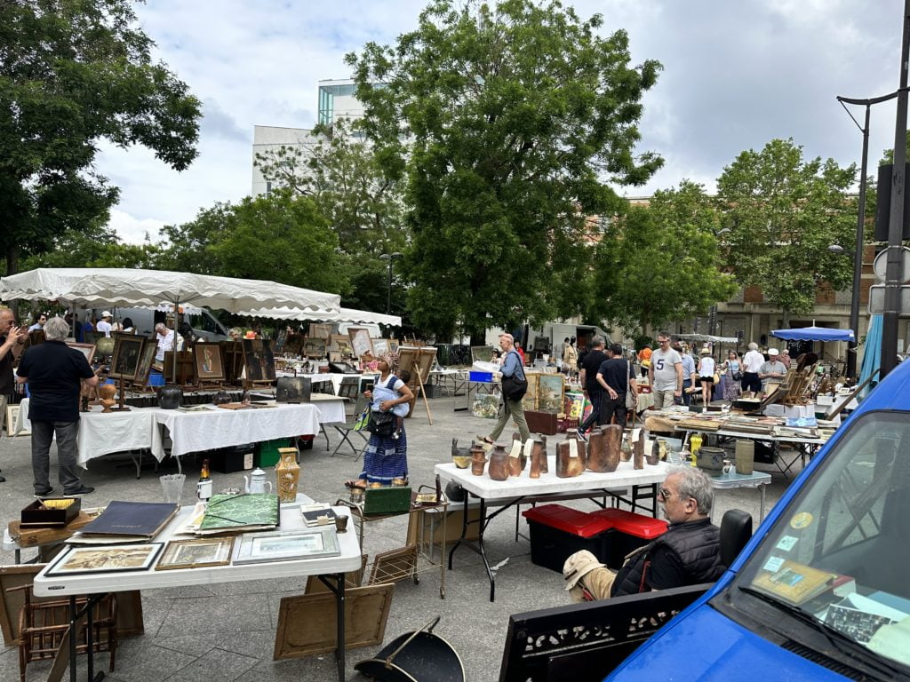 The 3 best flea markets for antiquing in Paris2023 update Cajun