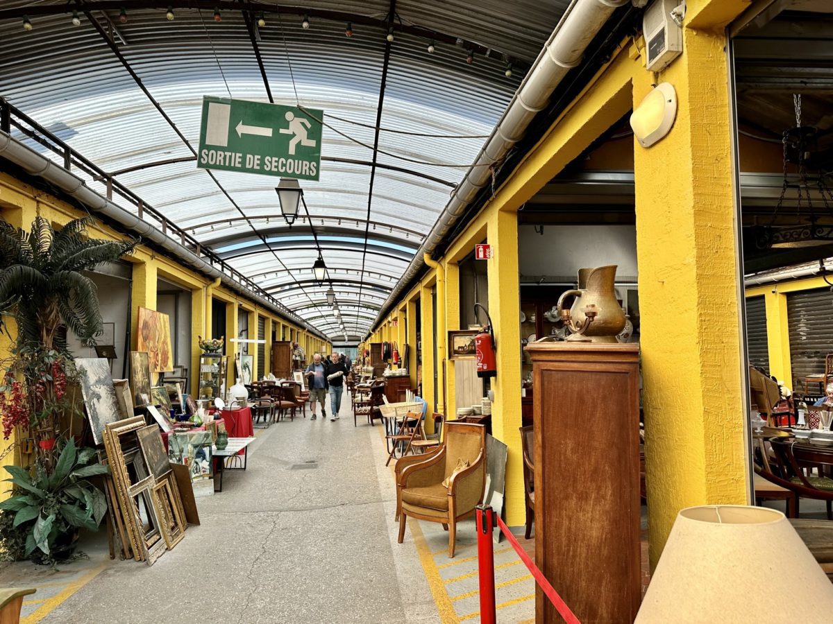 The 3 best flea markets for antiquing in Paris2023 update Cajun